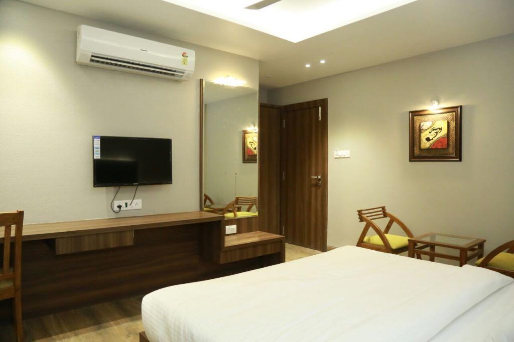 Hotel City Crown Mandsaur 외부 사진
